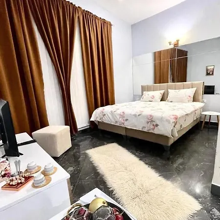 Ar 2 * Tirana
